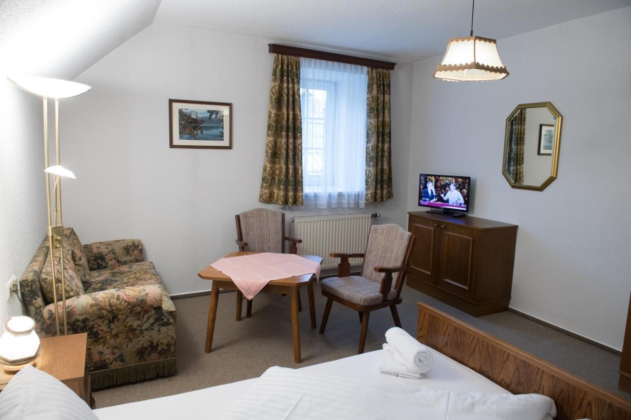 Blaue Traube Hotell Bad Aussee Exteriör bild