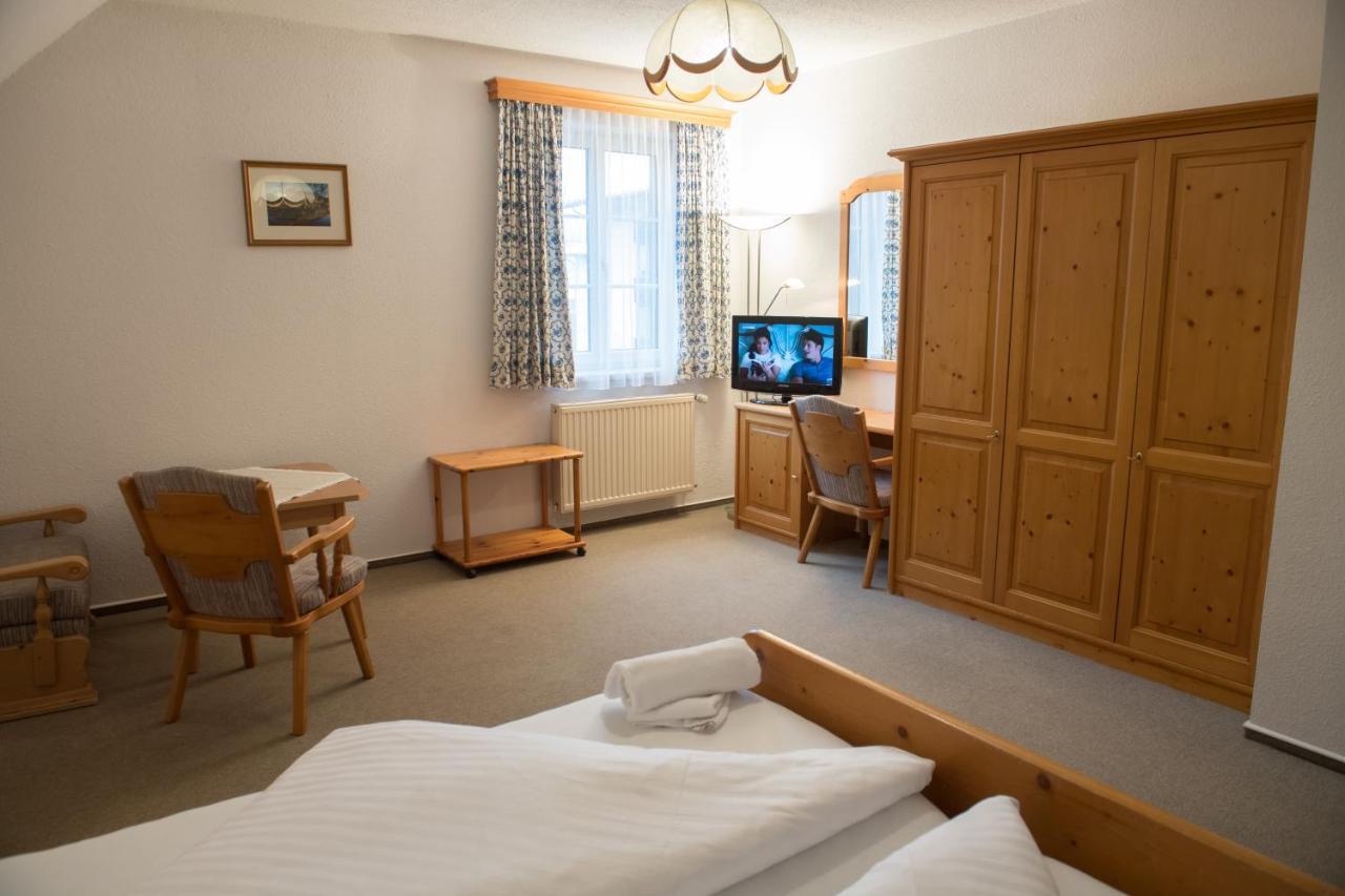 Blaue Traube Hotell Bad Aussee Exteriör bild